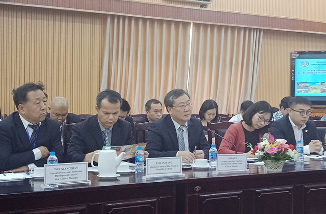 中方代表團(tuán)。圖自越通社